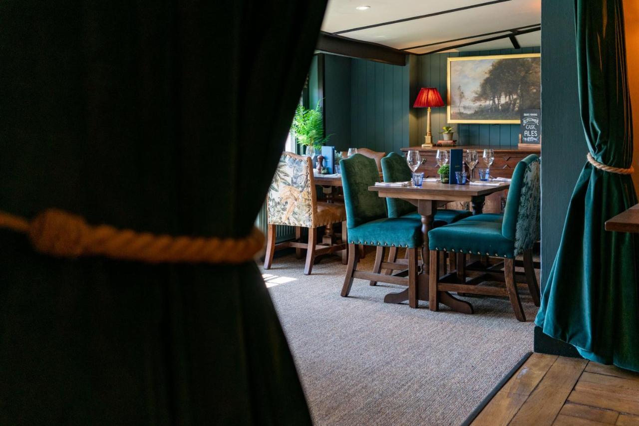 High Corner Inn Godshill  Exteriör bild