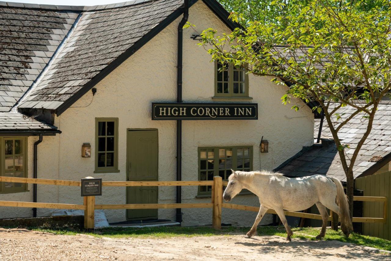 High Corner Inn Godshill  Exteriör bild
