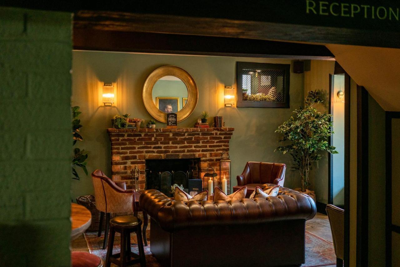 High Corner Inn Godshill  Exteriör bild