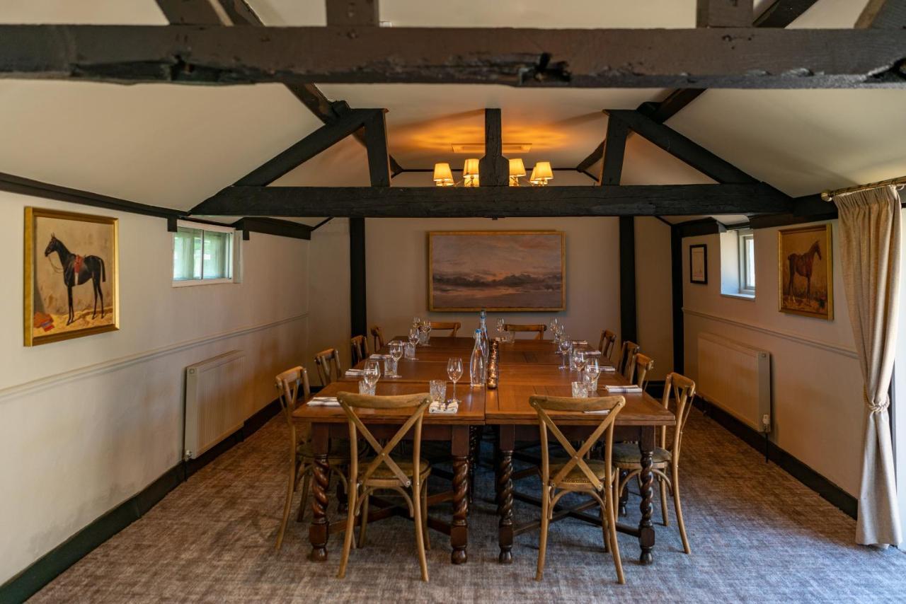 High Corner Inn Godshill  Exteriör bild