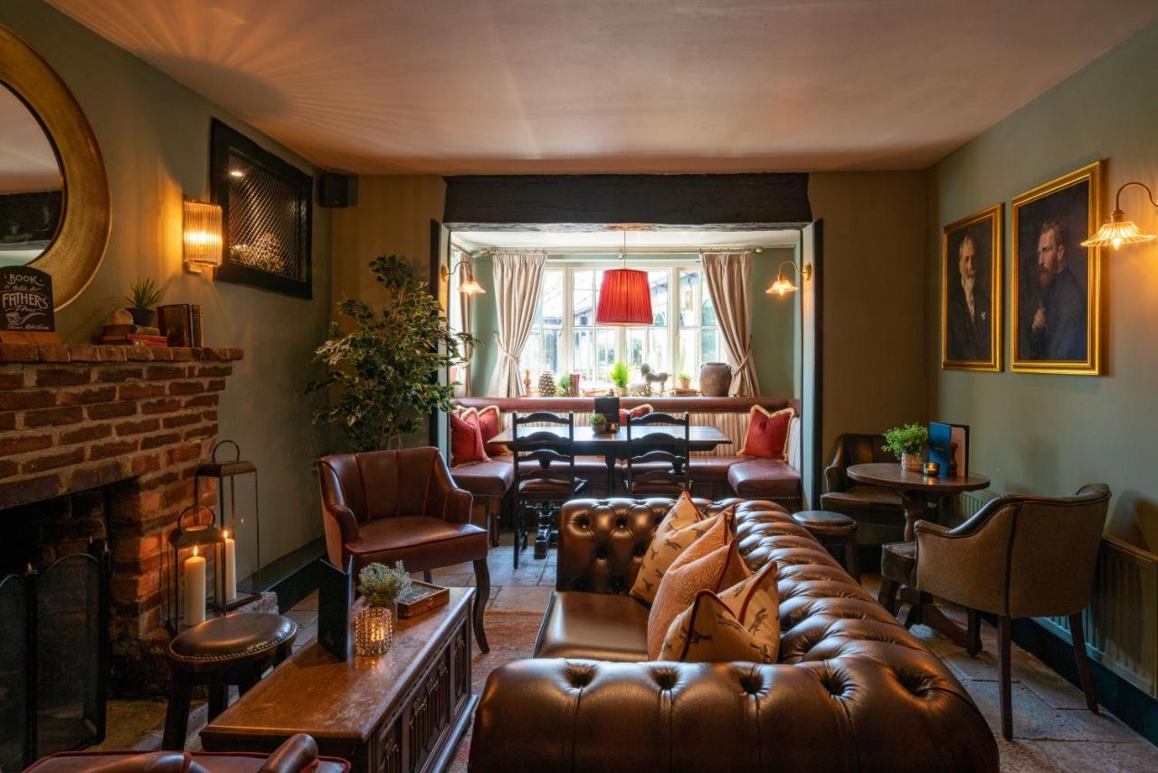 High Corner Inn Godshill  Exteriör bild
