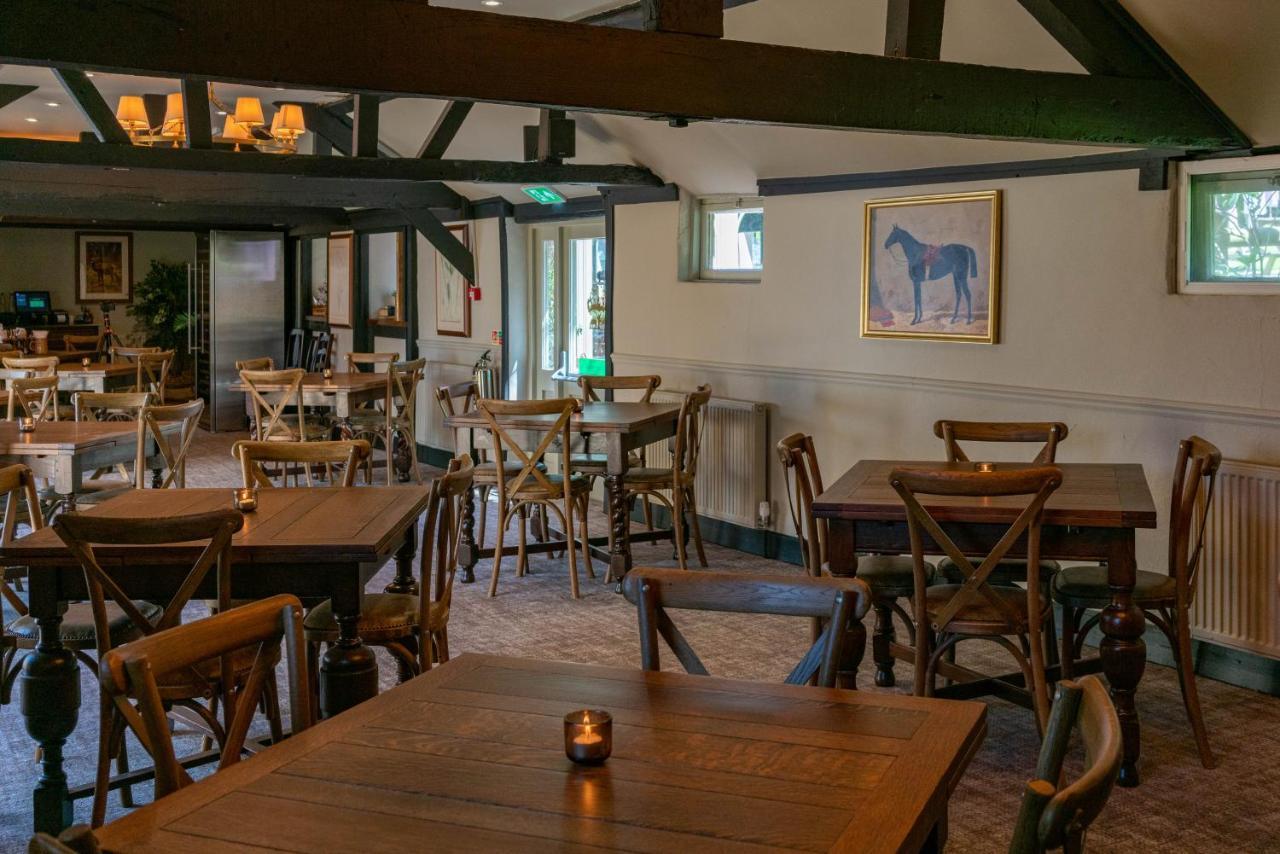 High Corner Inn Godshill  Exteriör bild