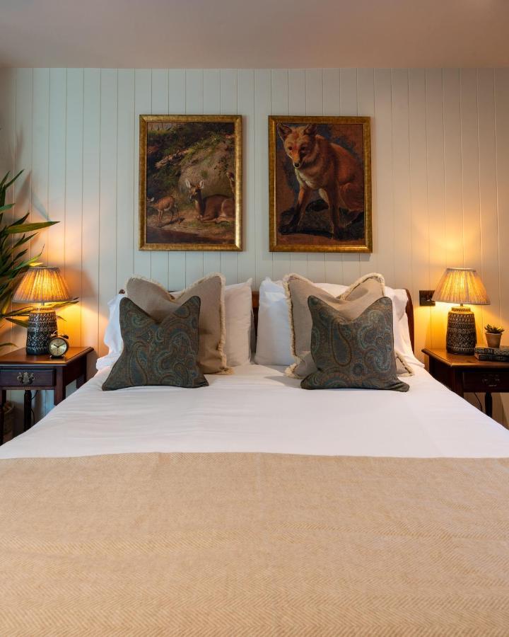 High Corner Inn Godshill  Exteriör bild